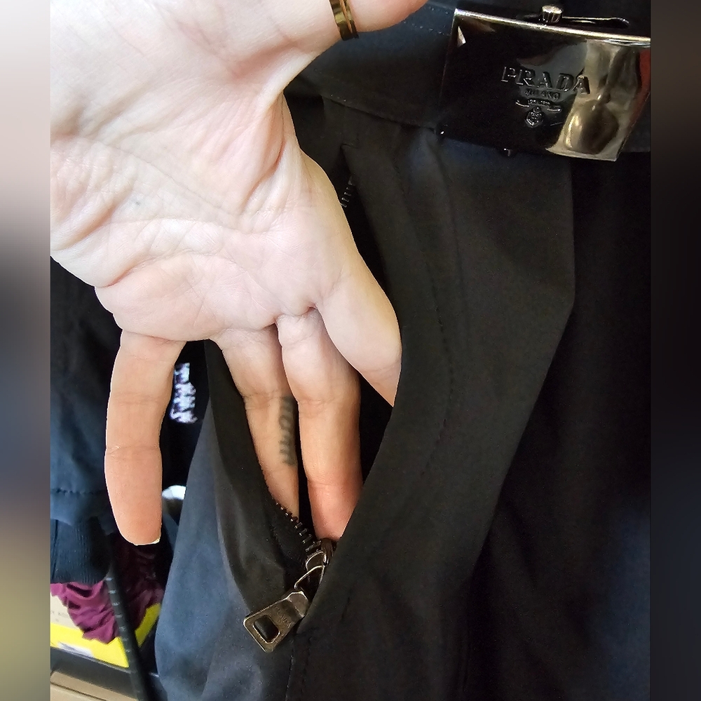 SOLD 💔 PRADA Vintage Nylon Belted Trench Coat - Picture 3 of 12